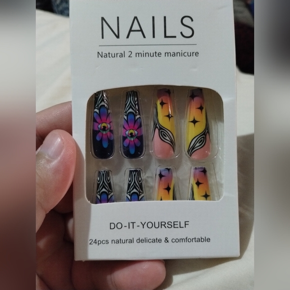 NIP 24 pc False Nails (Long) - Picture 1 of 2
